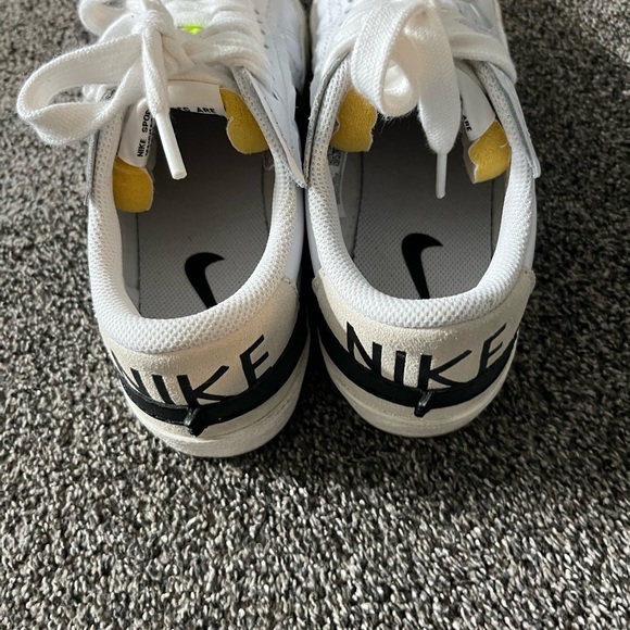 Men’s blazers low jumbo Nike symbol - Picture 2 of 3